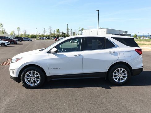 Used 2020 Chevrolet Equinox LT FWD image 2