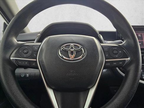 Used 2022 Toyota Camry LE image 20