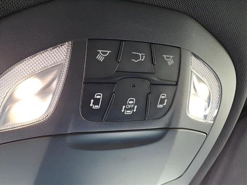 Used 2023 Chrysler Pacifica Touring-L w/ S Appearance Package image 23