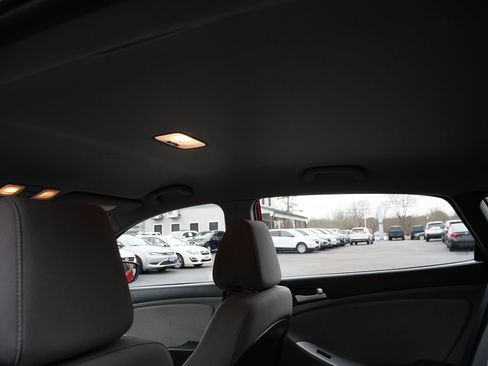 Used 2014 Hyundai Accent GS image 26