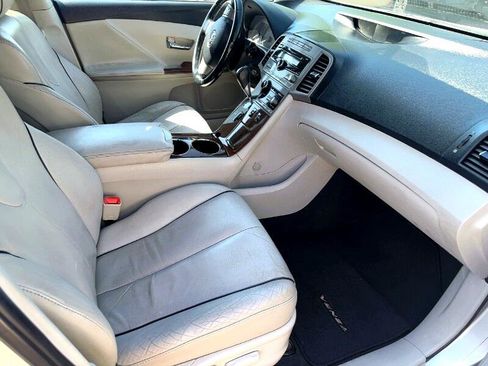 Used 2009 Toyota Venza image 6