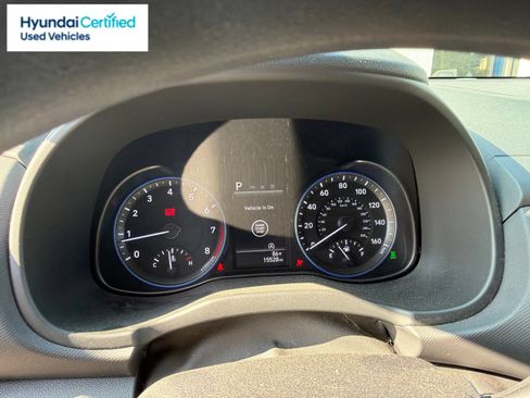 Used 2023 Hyundai Kona SEL AWD/4WD image 3