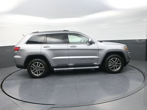 Used 2020 Jeep Grand Cherokee Limited w/ Luxury Group II AWD/4WD image 32