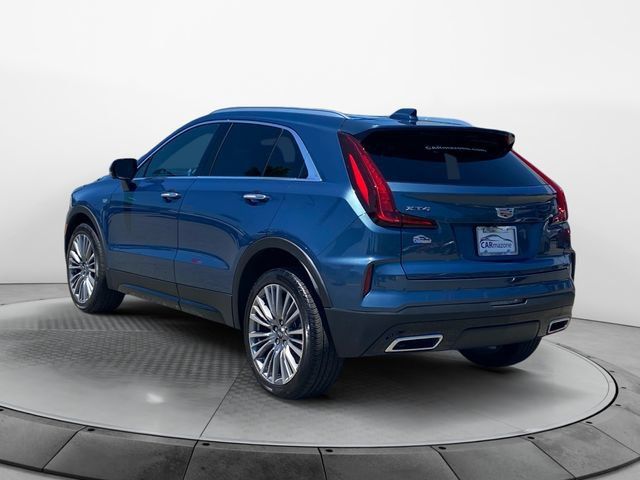 Used 2025 Cadillac XT4 Premium Luxury w/ Cold Weather Package FWD image 3