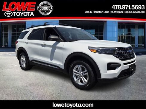 Used 2020 Ford Explorer XLT RWD image 1