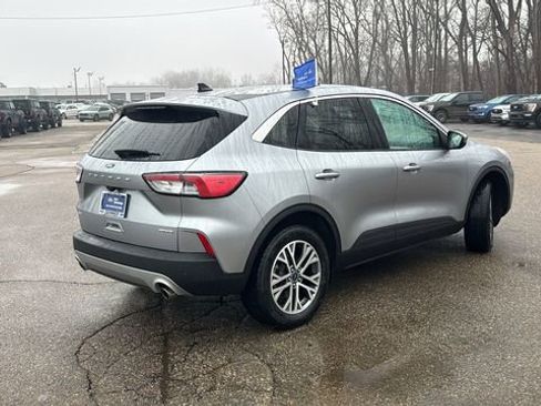 Certified 2022 Ford Escape SEL image 4