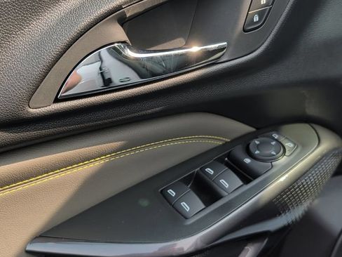 New 2026 Chevrolet Trax ACTIV w/ Sunroof Package FWD image 10