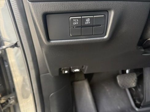 Used 2020 MAZDA CX-5 Touring image 16