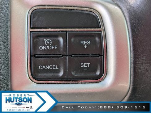 Used 2019 Dodge Journey SE w/ Premium Group image 20