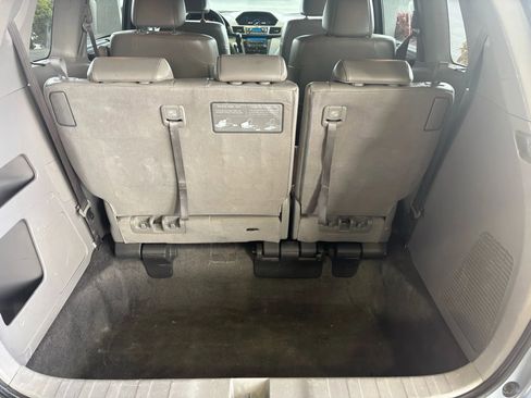 Used 2011 Honda Odyssey Touring Elite image 26
