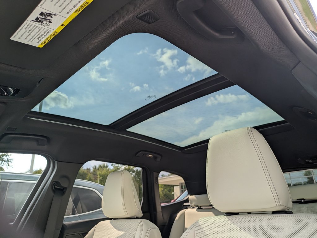 New 2027 BMW X1 xDrive28i AWD/4WD image 14