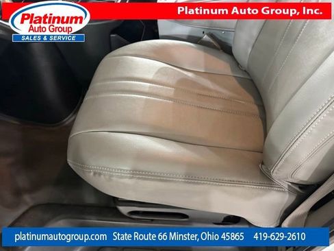 Used 2016 Chevrolet Express 3500 Extended image 12