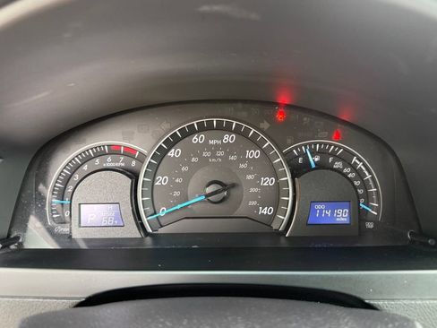 Used 2014 Toyota Camry LE FWD image 28