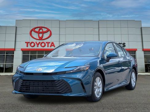 New 2026 Toyota Camry LE FWD image 1