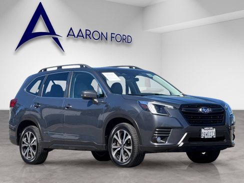 Used 2022 Subaru Forester Limited image 7