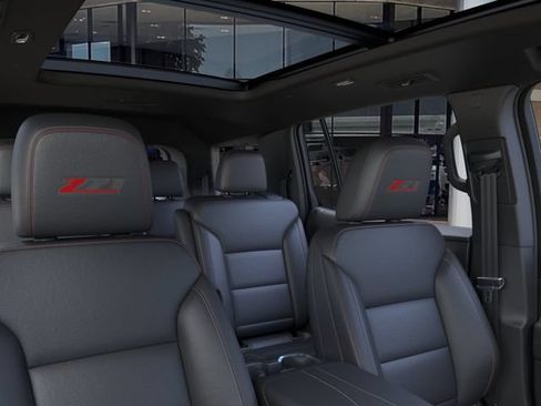 New 2026 Chevrolet Traverse Z71 w/ Enhanced Driving Package AWD/4WD image 24
