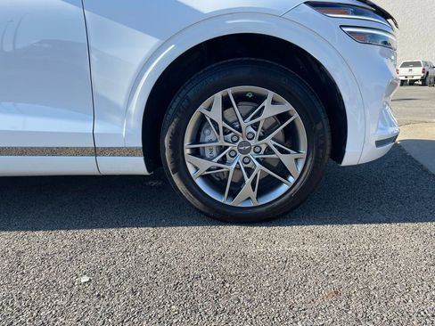 Used 2025 Genesis GV70 2.5T image 32