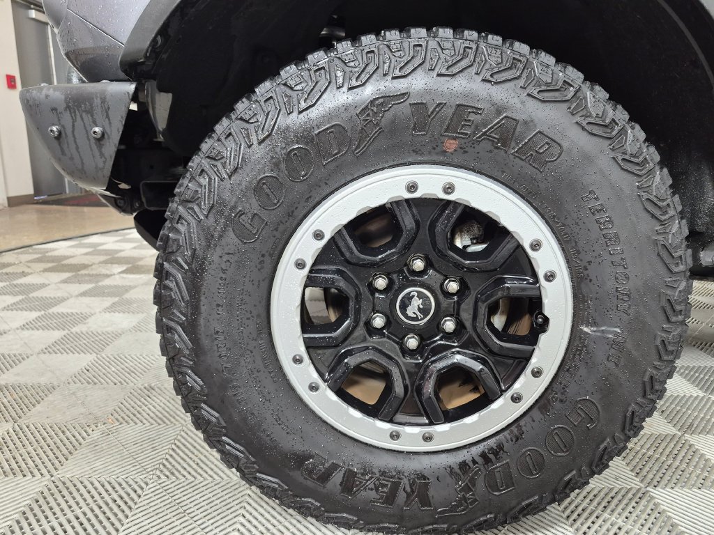 Used 2023 Ford Bronco Badlands w/ Sasquatch Package AWD/4WD image 30