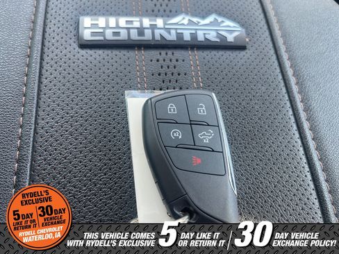 Used 2024 Chevrolet Silverado 2500 High Country w/ High Country Premium Package image 42