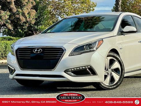 Used 2017 Hyundai Sonata Limited image 1