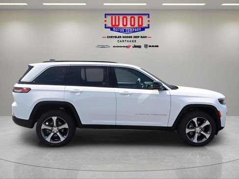 New 2026 Jeep Grand Cherokee Limited AWD/4WD image 2