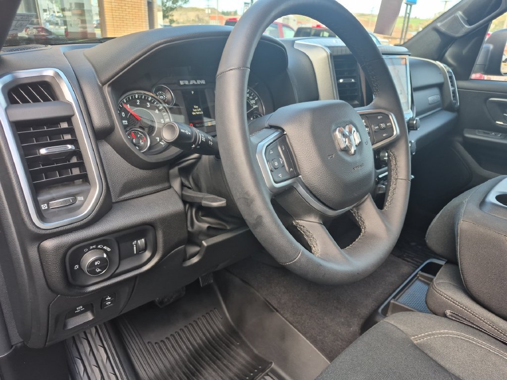 Used 2025 RAM 1500 Big Horn AWD/4WD image 21