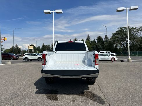 Used 2022 RAM 1500 Big Horn AWD/4WD image 5