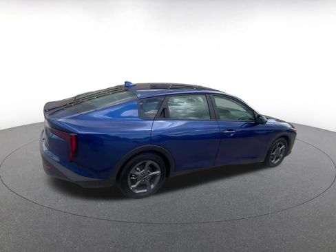 Used 2025 Kia K4 LXS FWD image 15