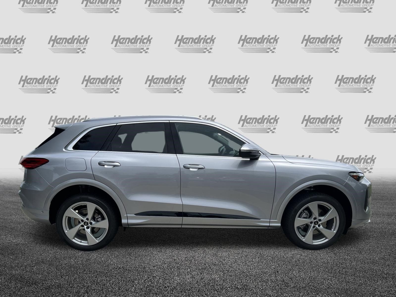 New 2026 Audi Q5 Premium AWD/4WD image 10