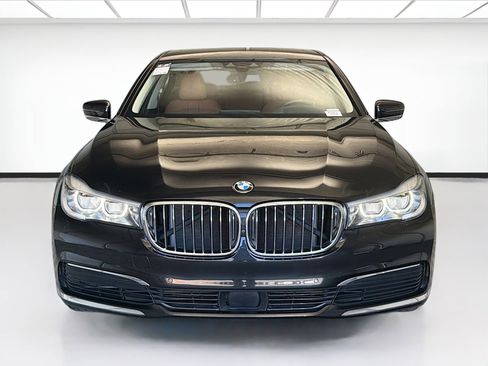 Used 2019 BMW 740i 740i image 2