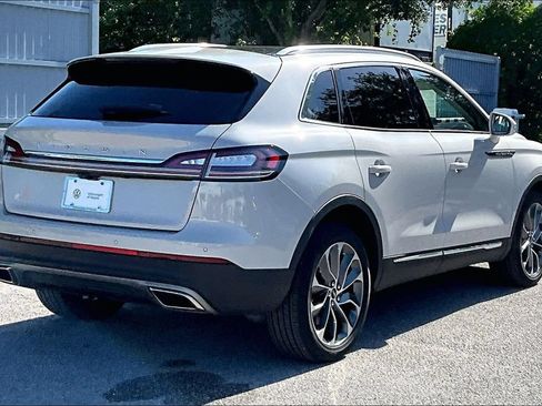 Used 2022 Lincoln Nautilus Reserve AWD/4WD image 5