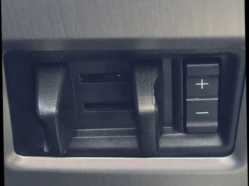 Used 2019 Ford F250 Platinum w/ Platinum Ultimate Package image 35