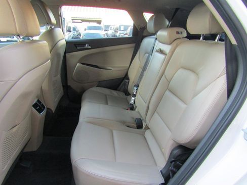 Used 2016 Hyundai Tucson Limited w/ Option Group 03 image 10