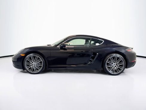 Certified 2022 Porsche 718 Cayman RWD image 2