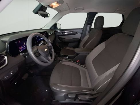 Certified 2024 Chevrolet TrailBlazer LT FWD image 24
