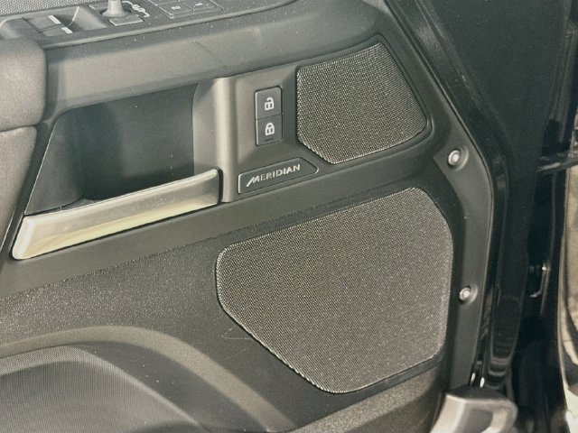 New 2026 Land Rover Defender 110 S AWD/4WD image 21