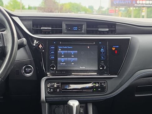 Certified 2019 Toyota Corolla XSE FWD image 22