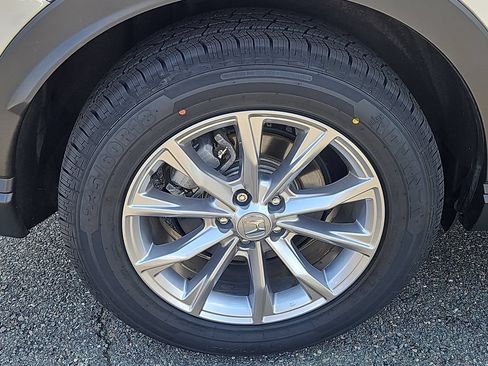 Used 2025 Honda CR-V EX image 9