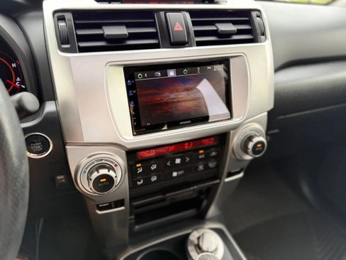 Used 2011 Toyota 4Runner Limited AWD/4WD image 20