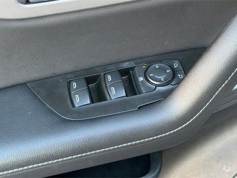 Used 2024 Chevrolet Blazer LT image 12