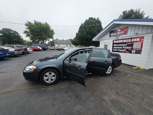 Used 2011 Chevrolet Impala LS FWD image 24