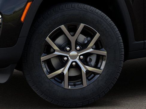 New 2025 Jeep Grand Cherokee Limited image 28