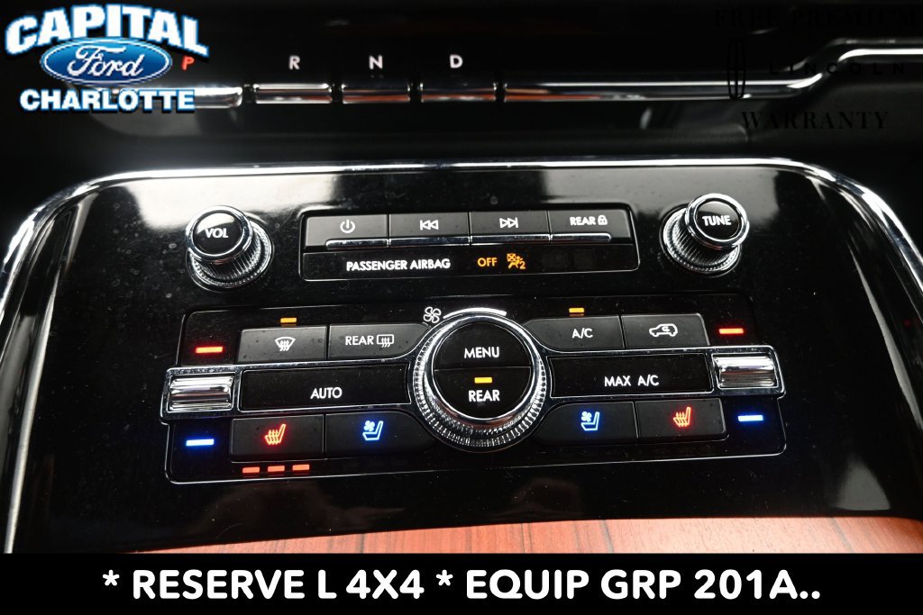 Used 2024 Lincoln Navigator L Reserve AWD/4WD image 17