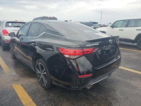 Used 2020 Nissan Sentra SR w/ Premium Package FWD image 3