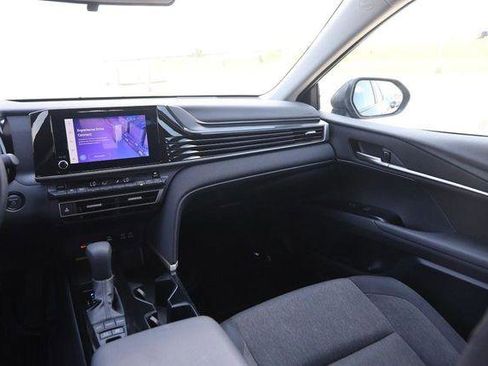 Used 2025 Toyota Camry LE FWD image 25
