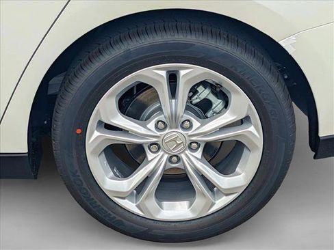 New 2025 Honda Accord LX image 10