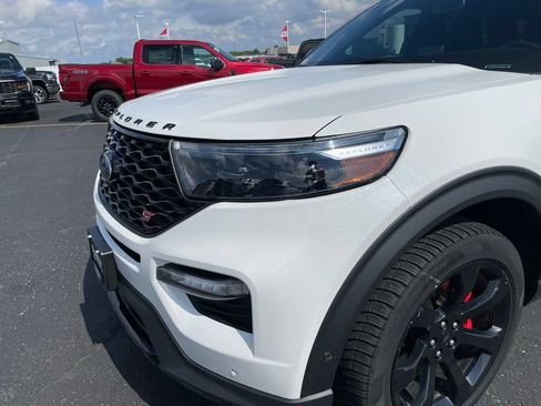 Used 2022 Ford Explorer ST w/ Equipment Group 401A AWD/4WD image 31