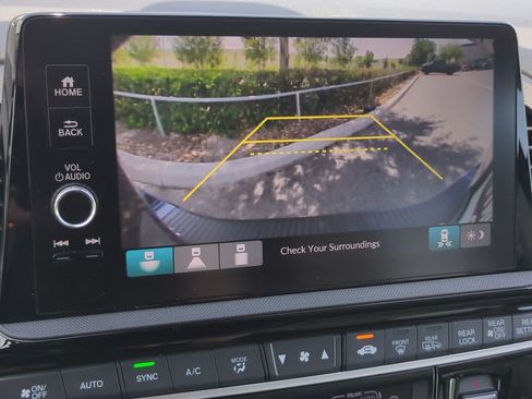 Used 2025 Honda Odyssey EX-L image 30