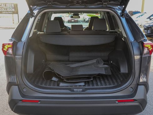 Certified 2025 Toyota RAV4 XLE image 27