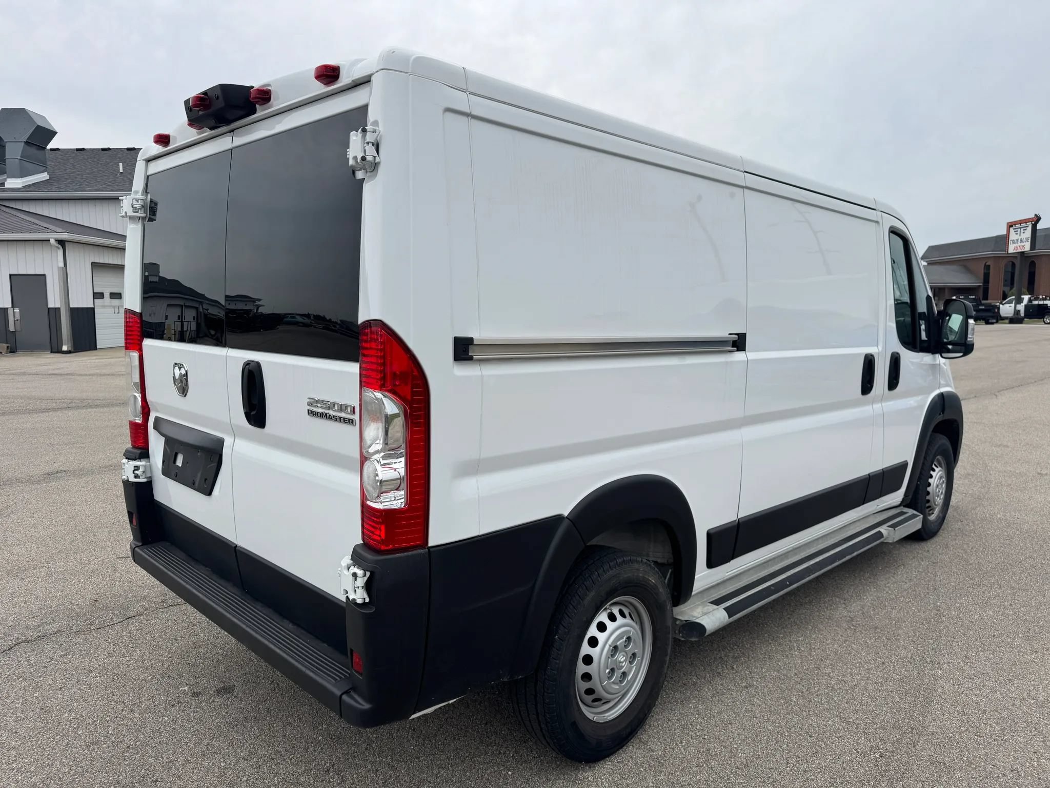 Used 2025 RAM ProMaster 2500 w/ U-Haul Equipment Group FWD image 5